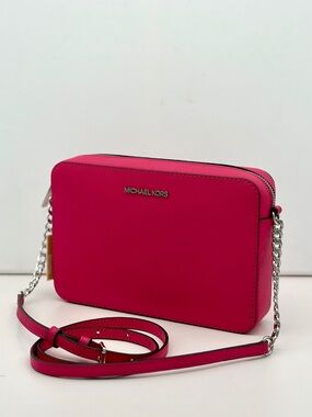 Michael Kors Jet Set Large Saffiano
Leather EW Crossbody Bag Dragonfruit